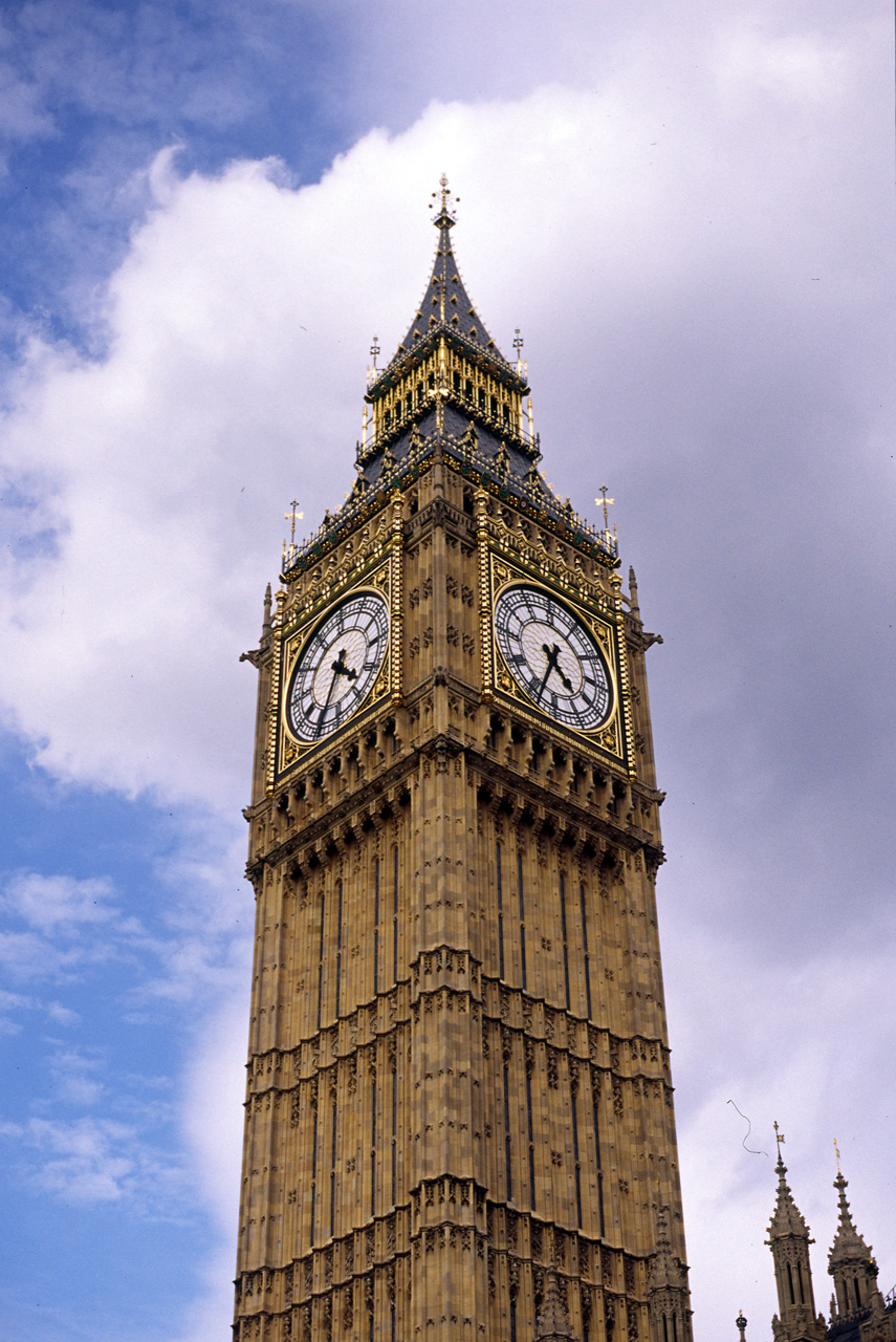 05-08-04, 088, Big Ben, Parliment Building, London, UK