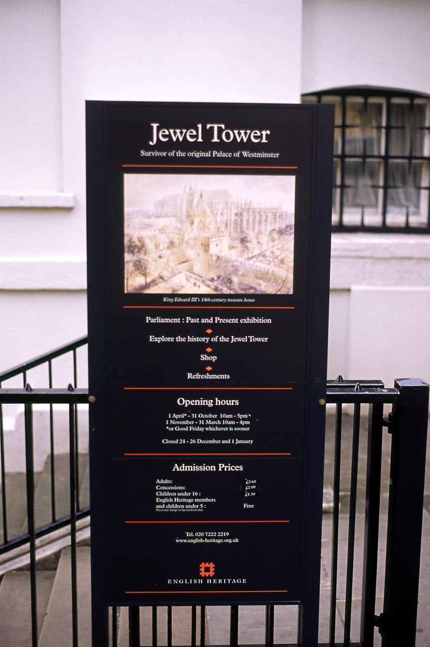 05-08-04, 091, Plaque for Jewel Tower, London, UK