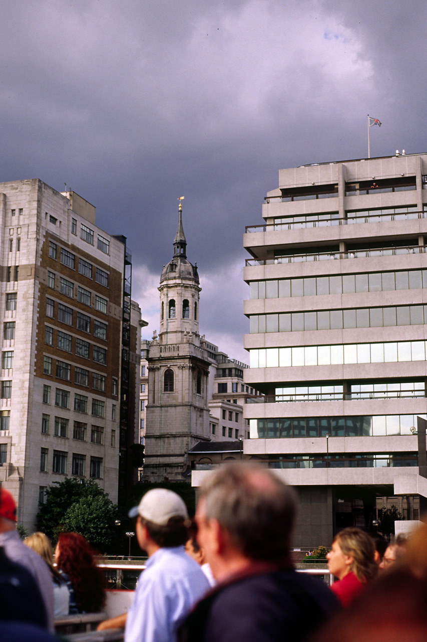 05-08-04, 117, Buildings along the Thames, London, UK