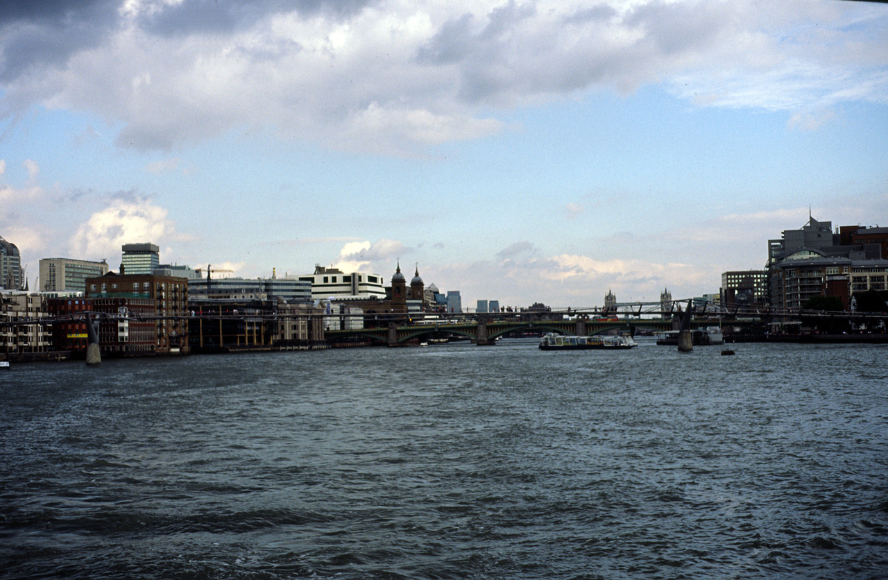 05-08-05, 120, The Thames River, London, UK