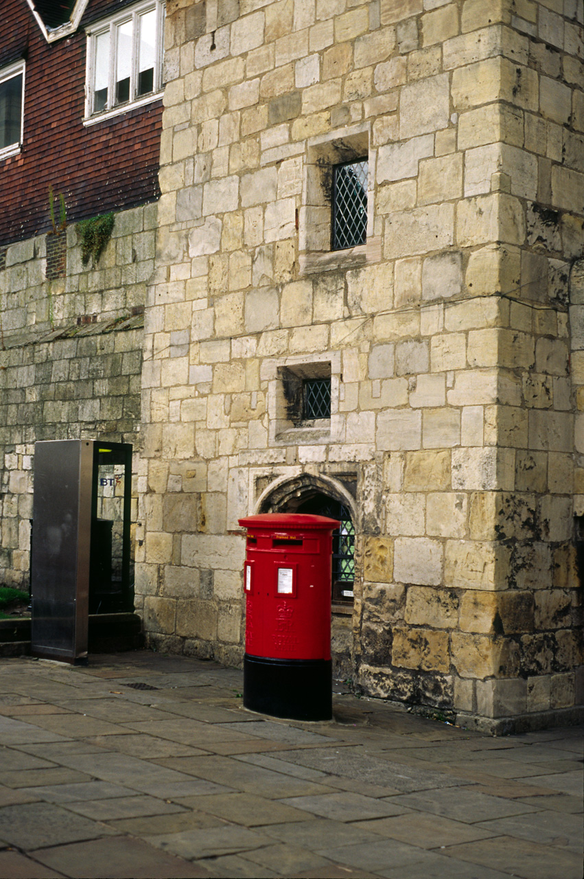 05-08-06, 170, Post Box in Old City of York, UK