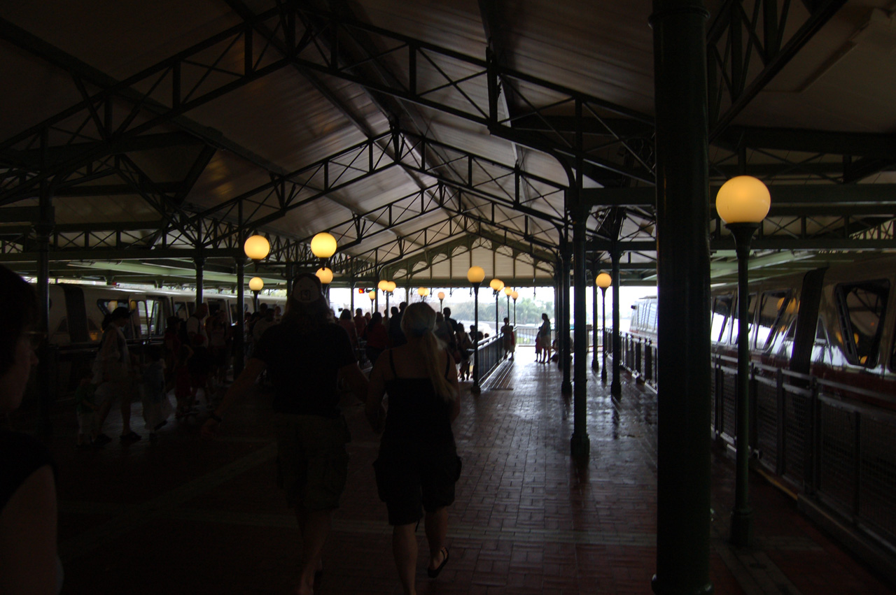 07-02-27, 005, Mono Rail Station, DisneyWorld, FL