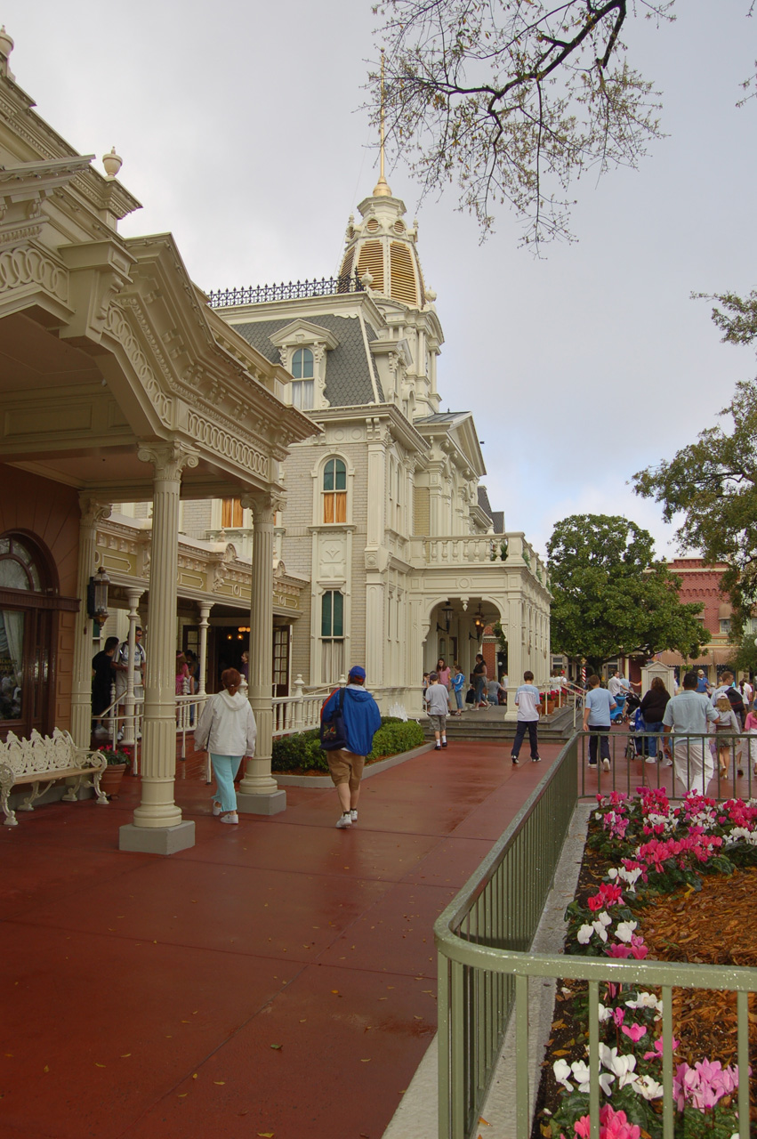 07-02-27, 014, Main Street, DisneyWorld, FL