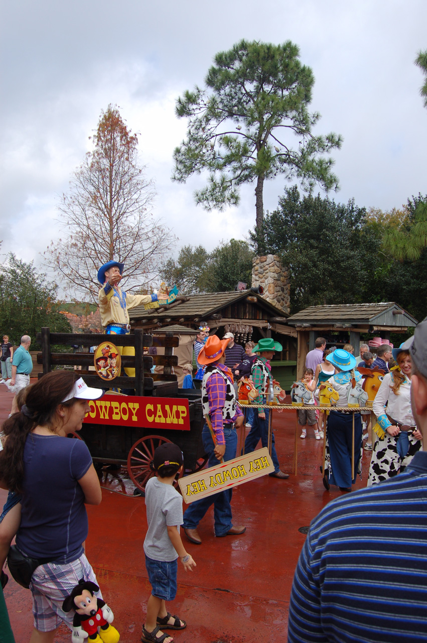 07-02-27, 052, Woody in Frontierland, DisneyWorld, FL