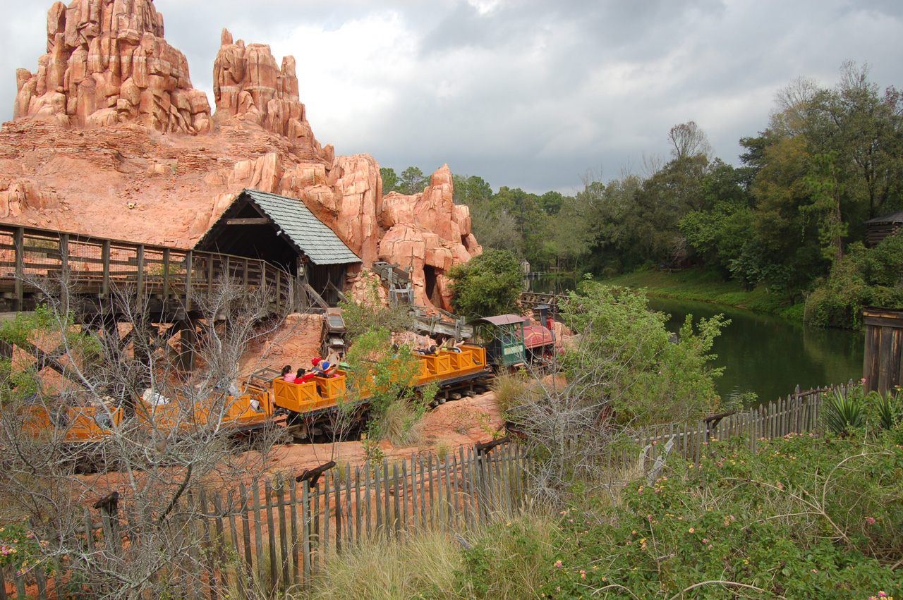 07-02-27, 079, Big Thunder Rail Frontierland, DisneyWorld, FL