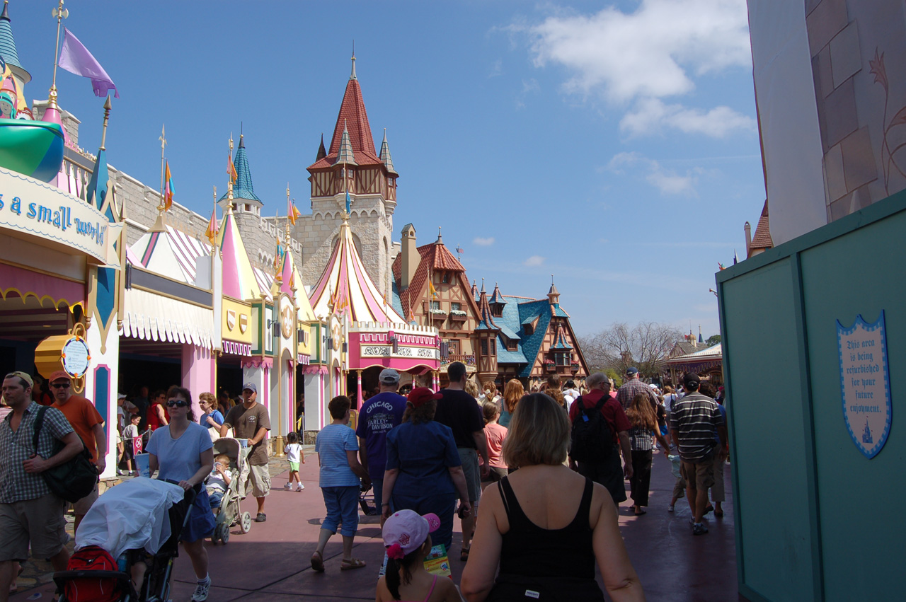 07-02-27, 106, Fantasyland, DisneyWorld, FL