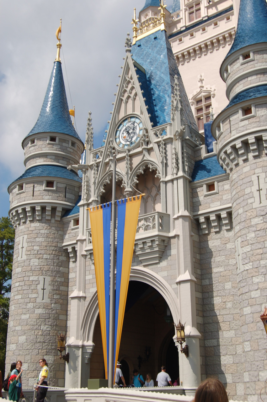 07-02-27, 142, Cinderella Castle, DisneyWorld, FL