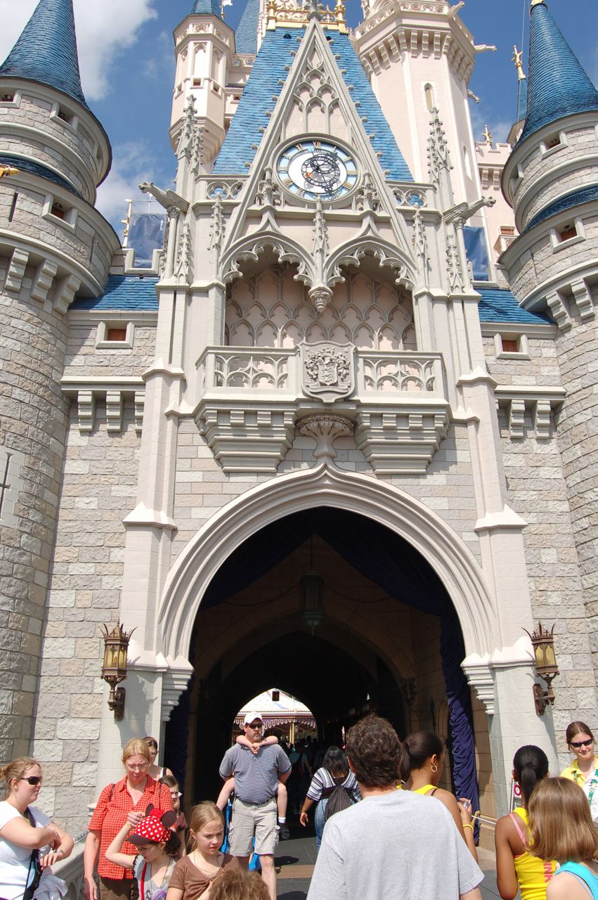 07-02-27, 143, Cinderella Castle, DisneyWorld, FL