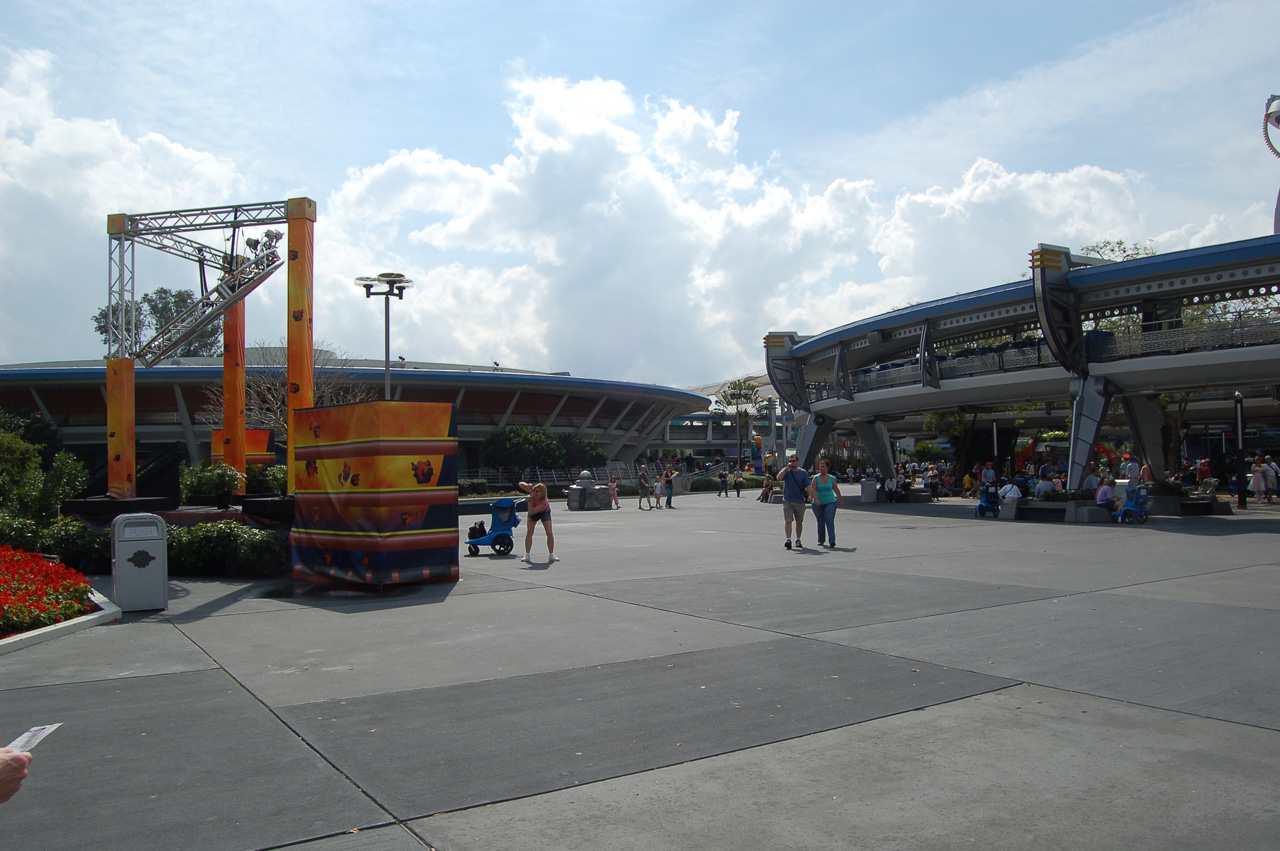 07-02-27, 190, Tomorrowland, DisneyWorld, FL