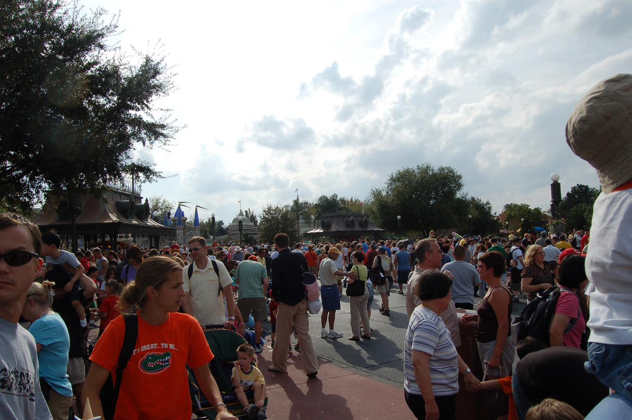 07-02-27, 255, Main Street, DisneyWorld, FL