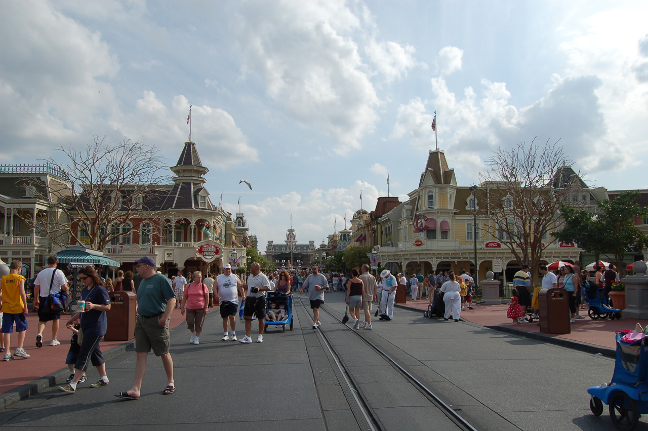 07-02-27, 259, Main Street, DisneyWorld, FL