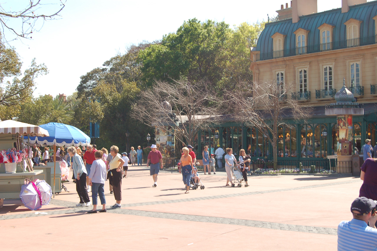 07-02-28, 057, France Pavilon, Epcot Center, FL