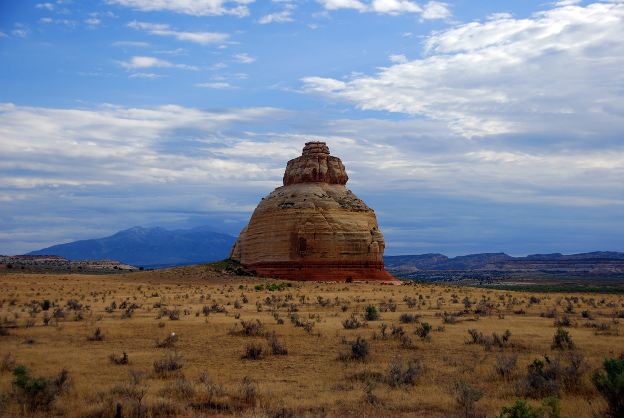 07-08-17, 002, Rock along Rt 191 in Utah