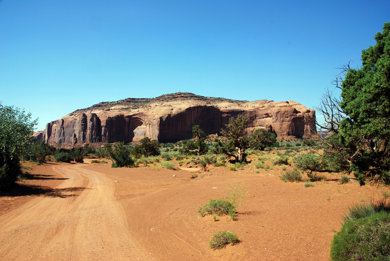 07-08-18, 105, Monument Valley Navajo Tribal Parl, Utah